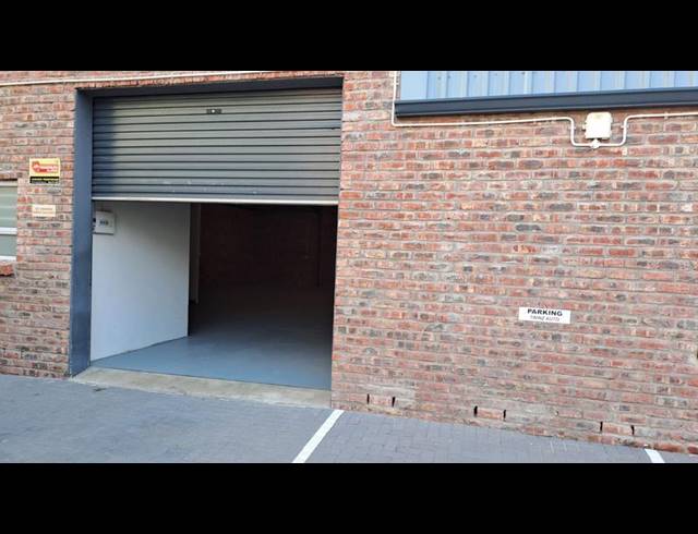 BUSINESS PROPERTY TO RENT IN COTSWOLD